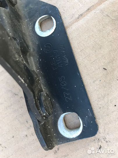 41617008727 Петля капота BMW E60 E61 левая