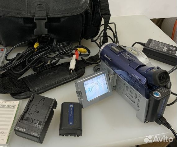 Видеокамера Sony DCR- DVD200E