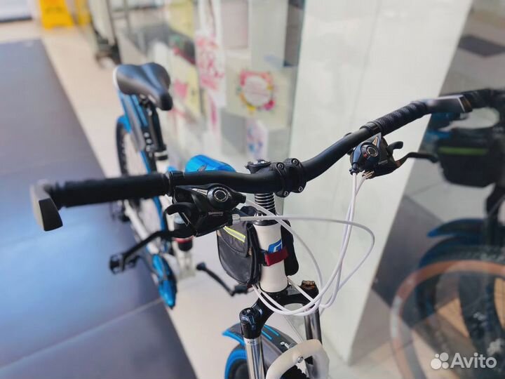 Премиум велосипед на спицах Green 26'' белый/синий