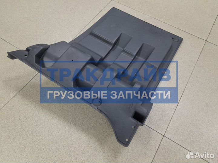 Накладка двери правая передняя MAN TGA TGX