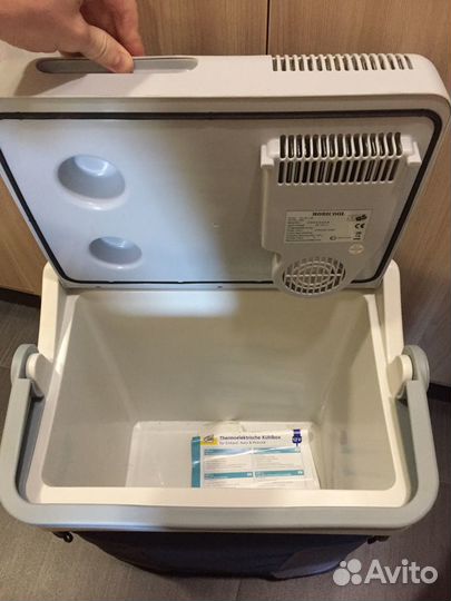 Автомобильный холодильник Mobicool новый