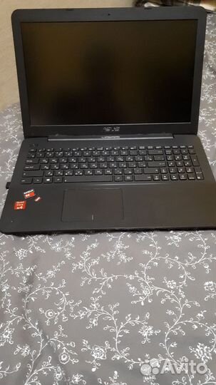 Ноутбук asus x555