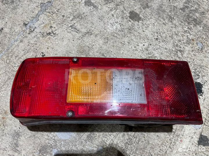 Фонарь задний левый Volvo FH 12 2005