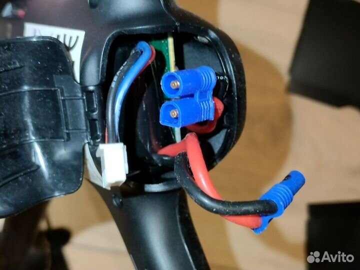 Квадрокоптер hubsan x4 fpv brushless h501s