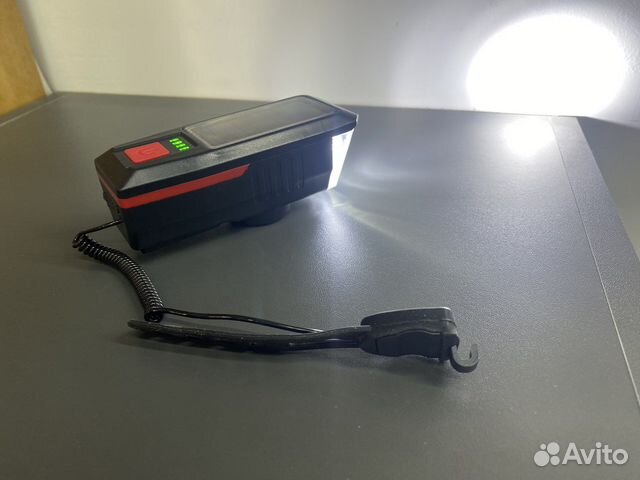 Фонарь для велосипеда с сигналом