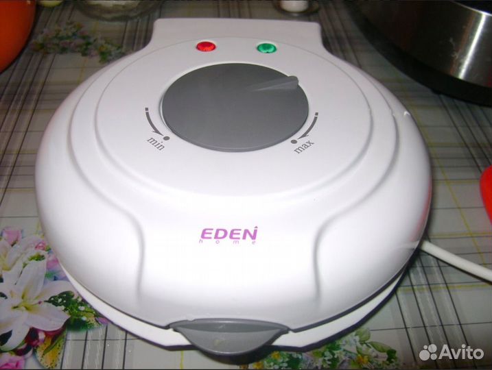 Вафельница eden