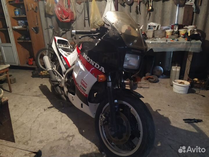 Honda VT250F integra