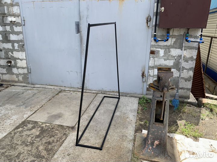 Вешалка напольная