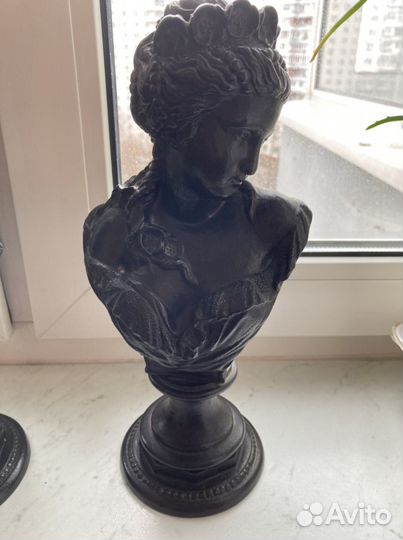 Бюст Весна Лето