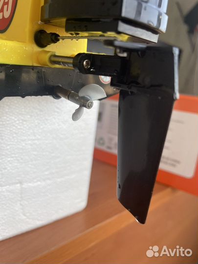 Радиоуправляемый катер