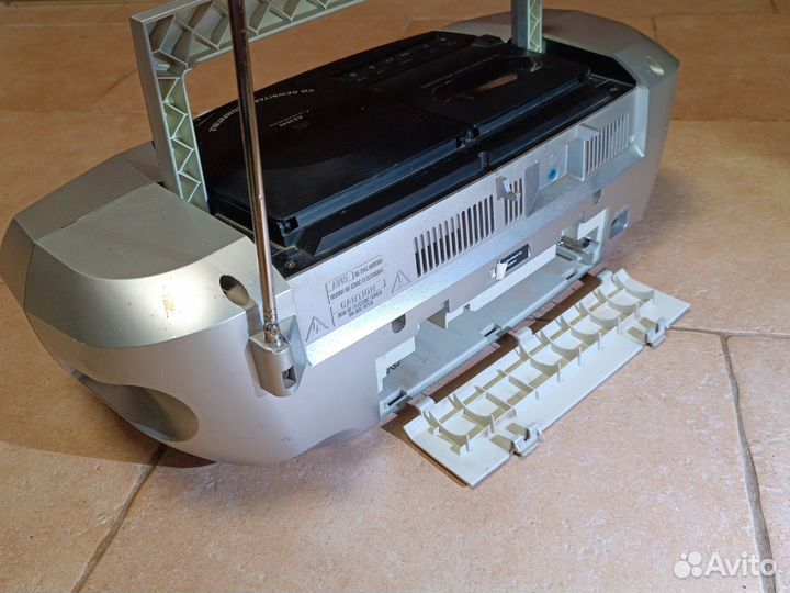 Музыкальный центр бумбокс Philips AZ2040