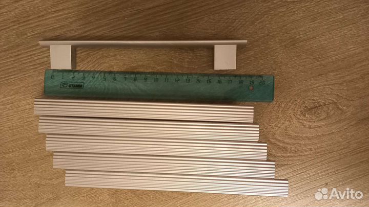 Ручка для шкафов дверцы