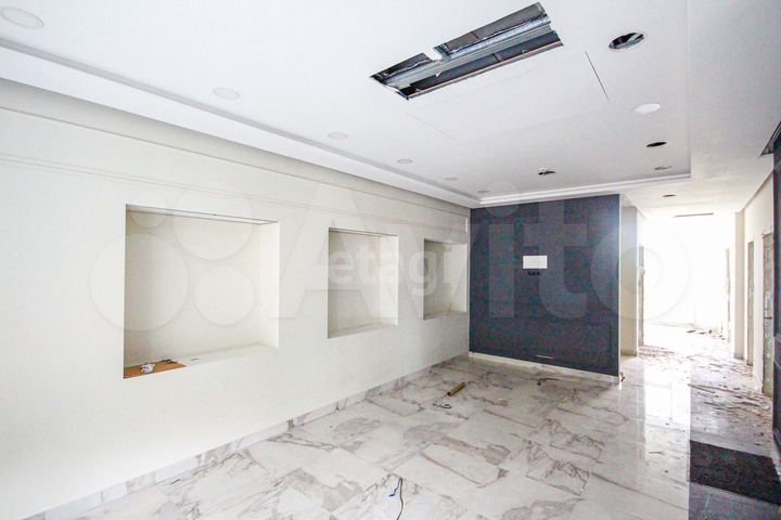 Сдам торговое помещение, 117.9 м²