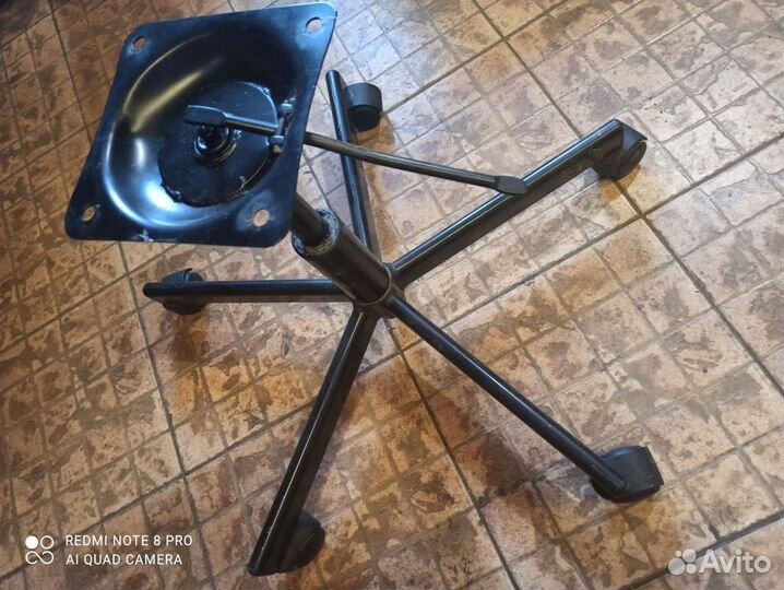 Ножка /крестовина для кресла