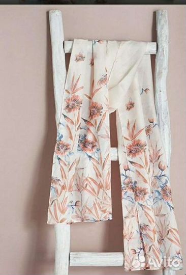 Шарф женский Эйвон