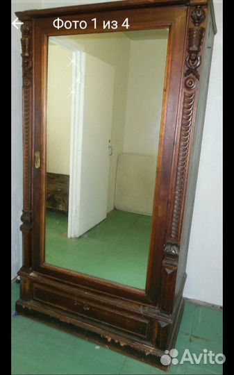 Шкаф антикварный с клеймом