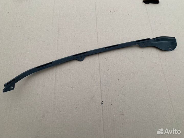 Уплотнитель задней левой двери, передний XC60