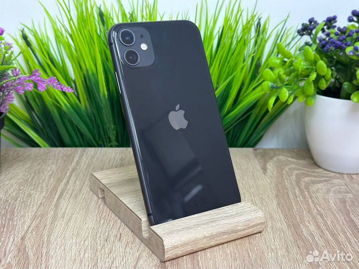 iPhone 11, 64 ГБ