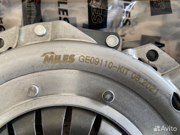 Нажимной диск сцепления корзина Opel Zafira 1,8