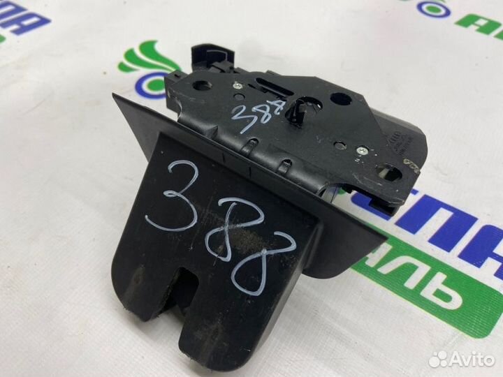 Замок крышки багажника Audi Q7 6A casa 2008