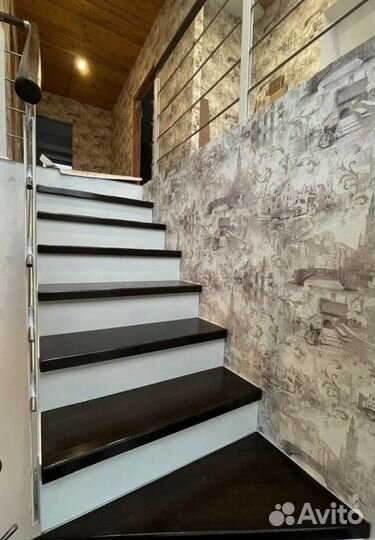 Лестница в коттедж