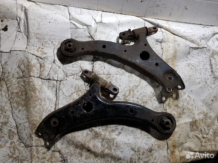 Рычаг передний Toyota Camry 2005 V30 2.4 АКПП