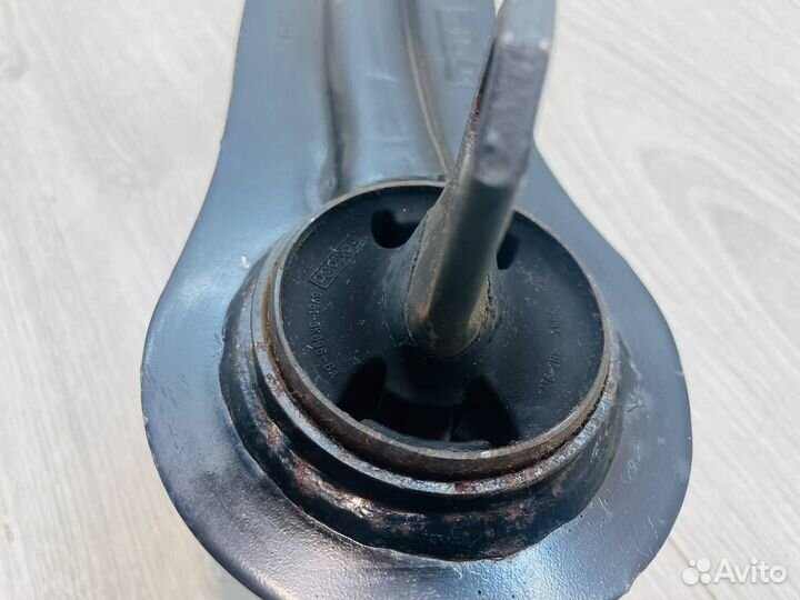 Рычаги задние продольные Mazda BK BL