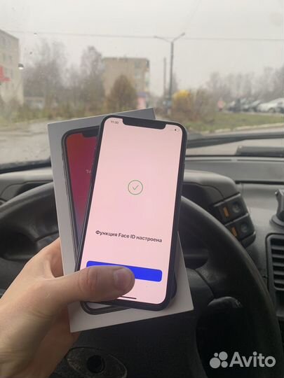 iPhone X, 64 ГБ