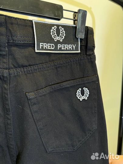 Джинсы Fred perry в ТЦ Мега Молл