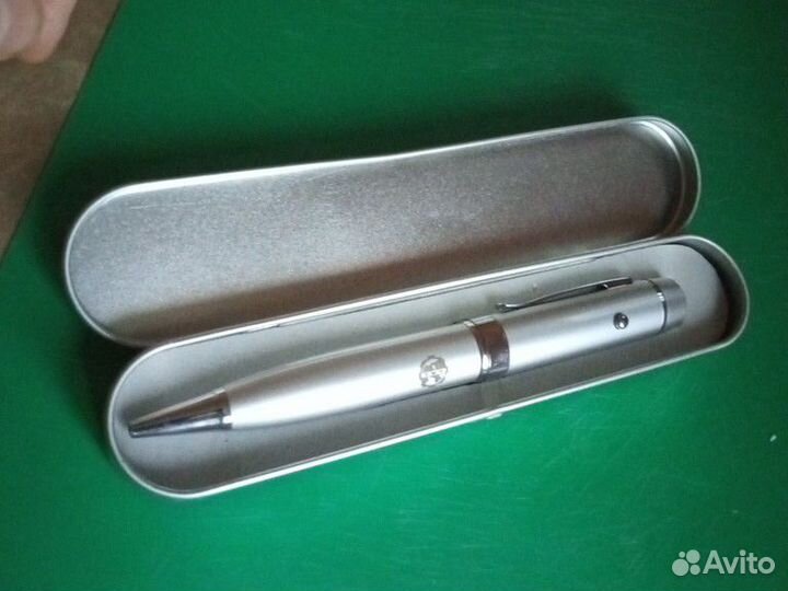 Ручка шариковая с фонариком. Счётная машинка