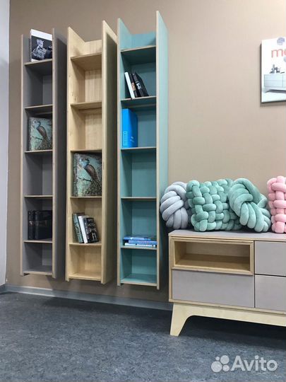 Стеллаж широкий бесцветный лак