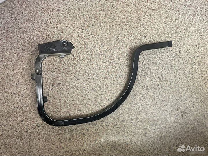 Петля крышки багажника Volkswagen Jetta 6