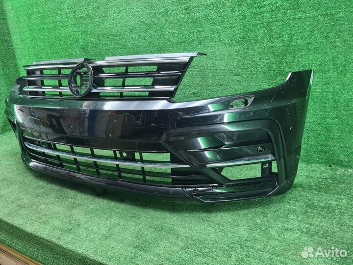 Бампер передний Volkswagen Tiguan