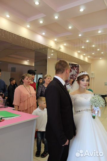 Свадебное платье