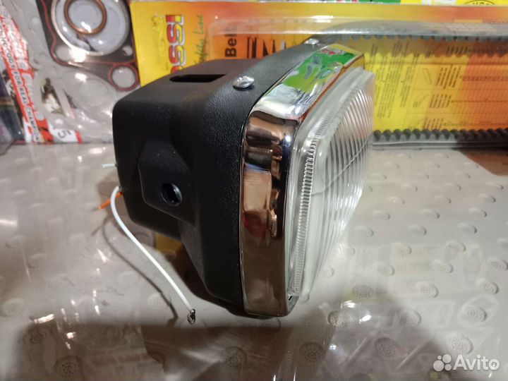 Квадратная фара на мопед