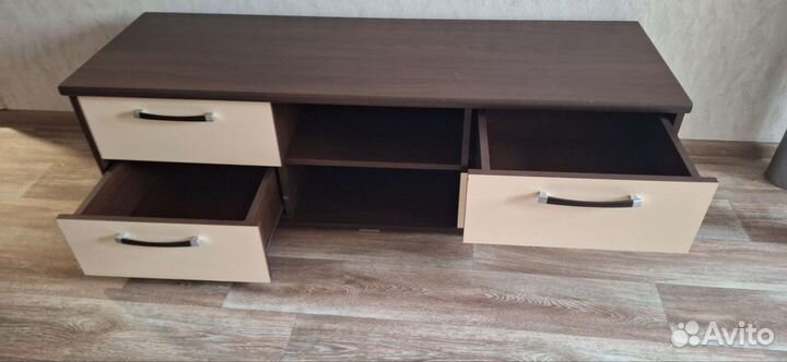 Тумба под телевизор