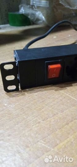 Сетевой фильтр для серверной стойки 8 розеток