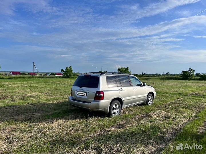Toyota Highlander 2.4 AT, 2004, 266 000 км