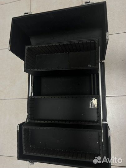 Бьюти кейс для визажиста или мастер маникюра