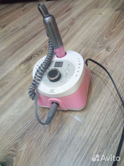 Машинка для маникюра и педикюра