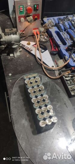 Литьевый аккумулятор 36в 15ам/ч Саки