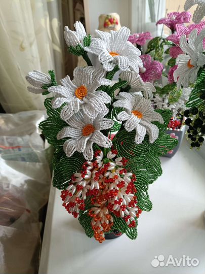 Цветы из бисера