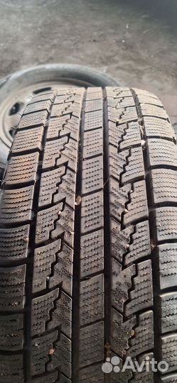 Nexen Winguard Ice 215/65 R16