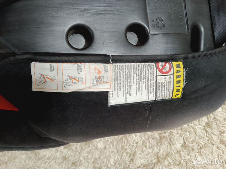 Автомобильное кресло