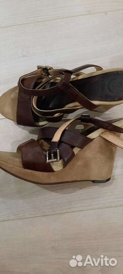 Босоножки женские