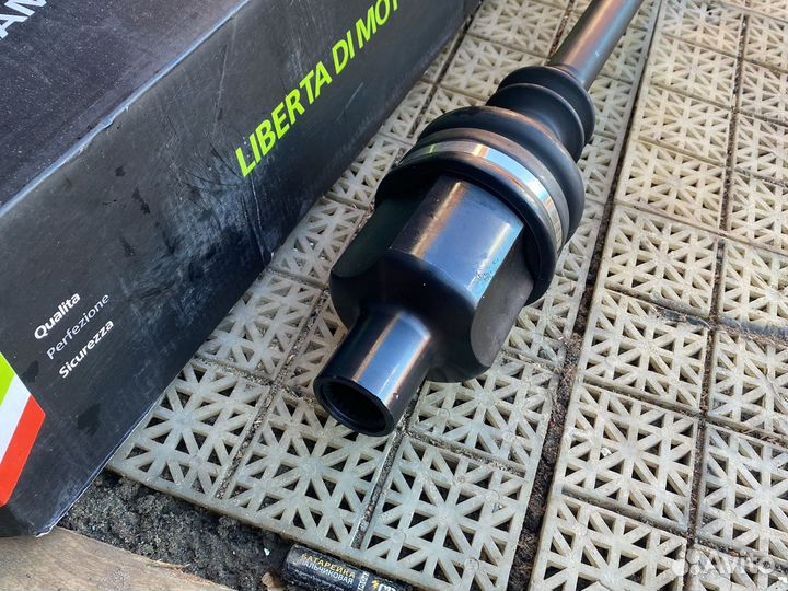 Привод в сборе правый рено логан 21шлиц 6001548103