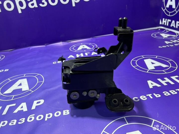 Блок abs Opel Astra J A16XER 2012