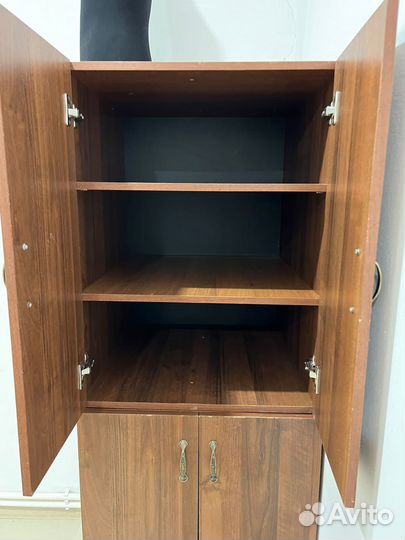Шкаф