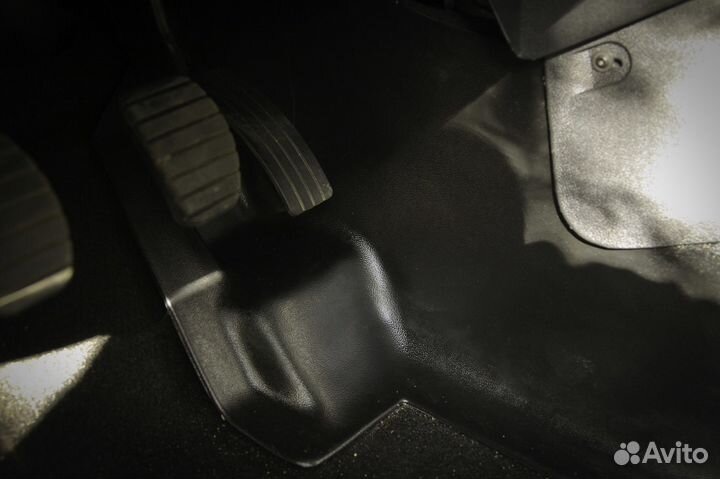 Накладки защитные на центр тоннель Лада Ларгус