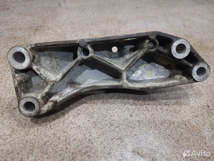 Опора АКПП KGV для 1.8 tfsi BZB WV Passat B6